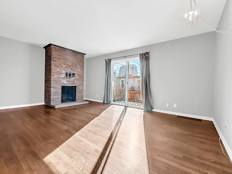 4426 Jarboe St #5 — Photo 1