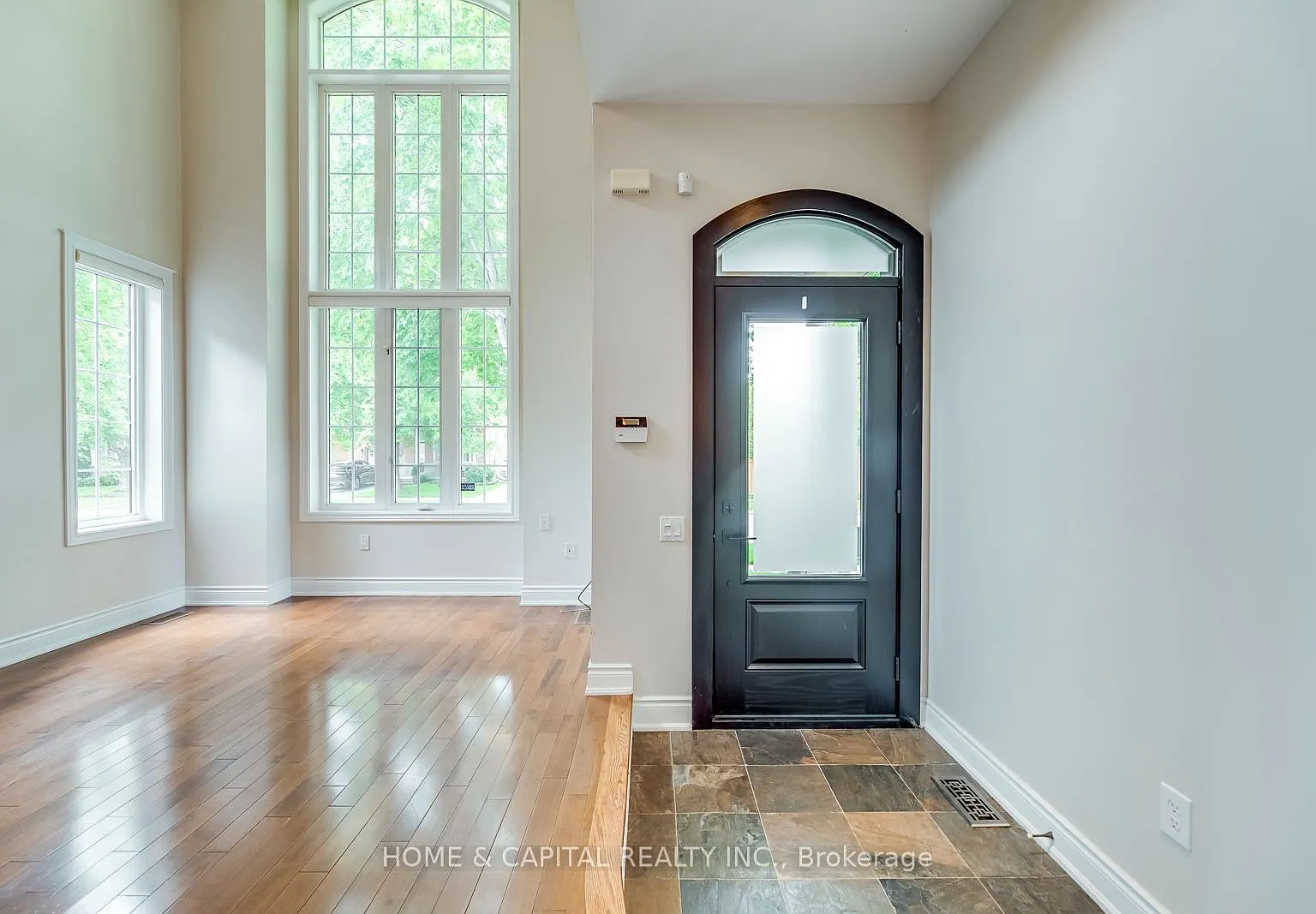3 bed, $4,000 — Photo 4