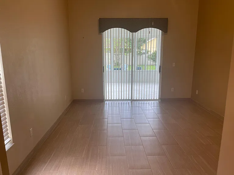 8919 Hannigan Ct — Photo 16
