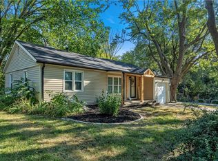 1201 SW South Ave, Blue Springs, MO 64015