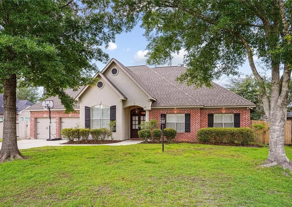 1st image of 1012 Creek Ct