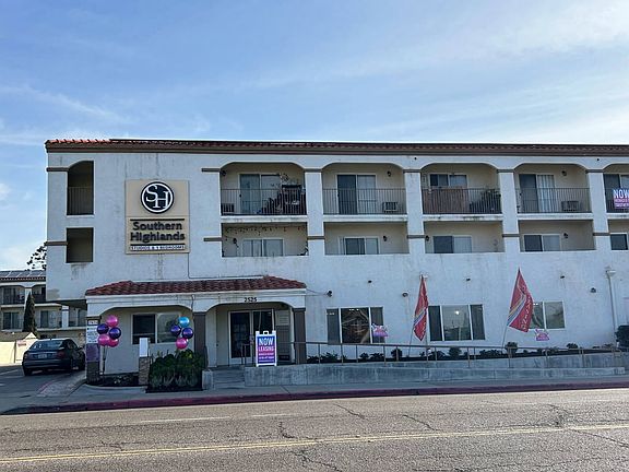 2nd image of 2525 Highland Ave #209
