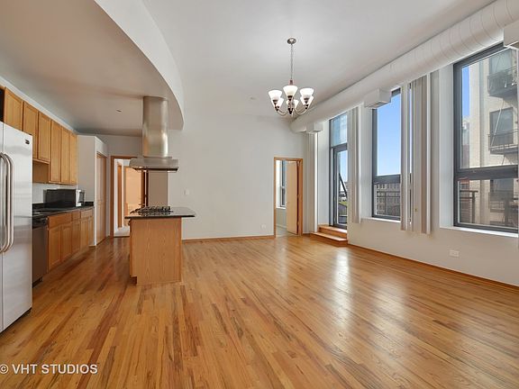 5th image of 910 S Michigan Ave APT 719
