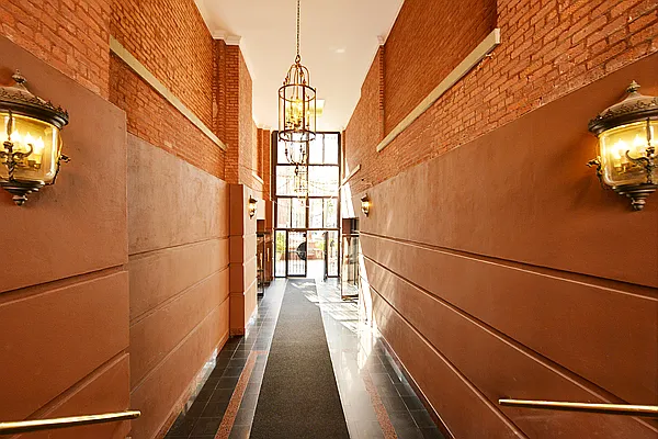 Sold by Realty Collective | media 16