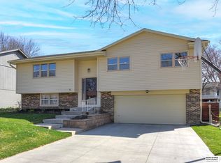 333 N 153rd Avenue Cir, Omaha, NE 68154