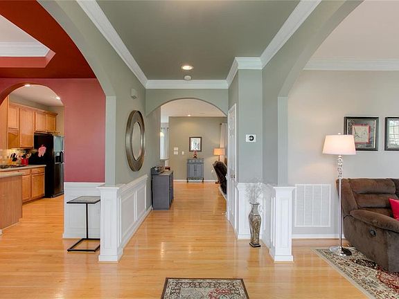 2nd image of 9379 Indianfield Dr