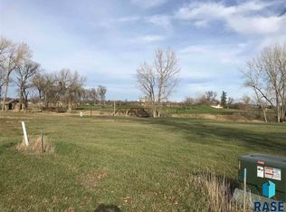 N 7th St, Beresford, SD 57004