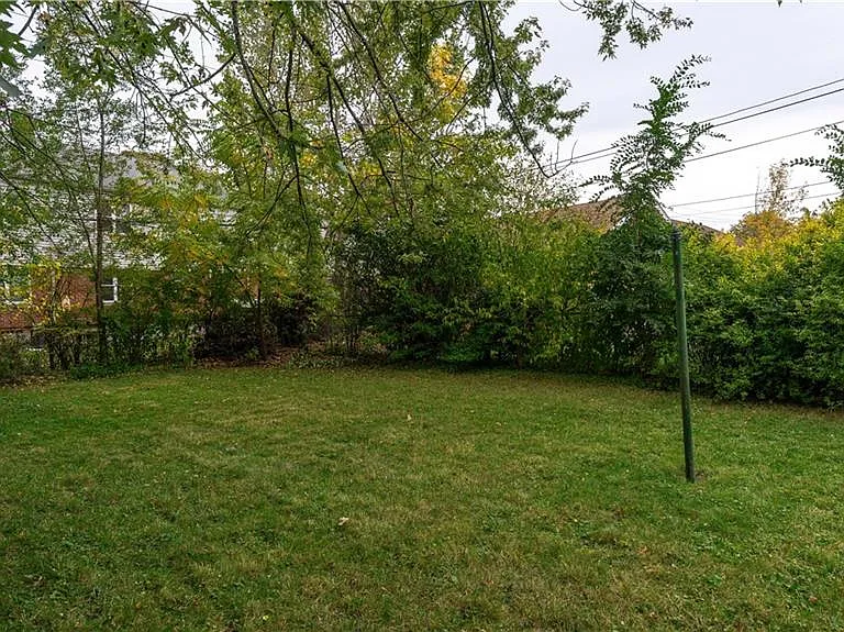 123 Kimberly Ave #LOWER — Photo 15