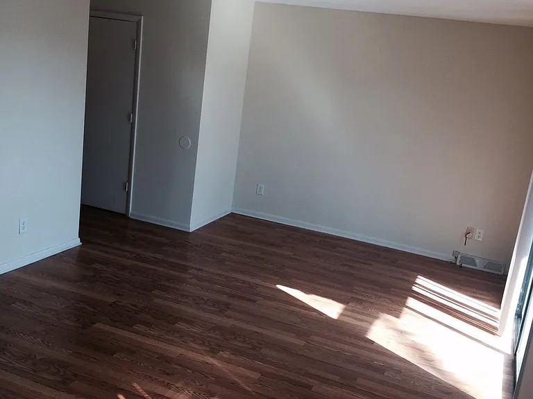 149 E Highland Rd #3 — Photo 3