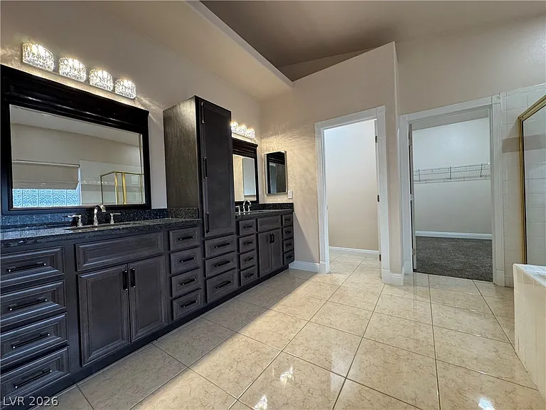 3532 Shemtove Ct — Photo 55