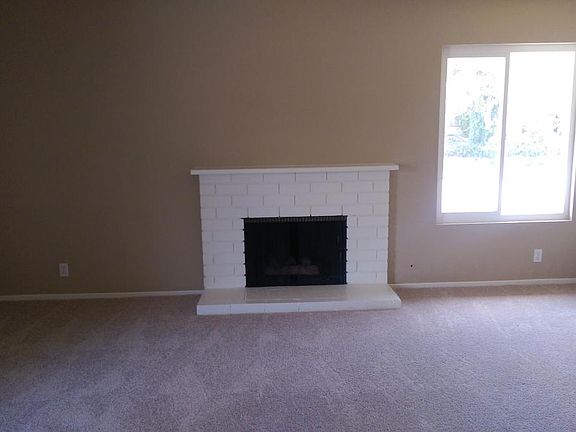 2nd image of 3032 E Pinefalls Dr