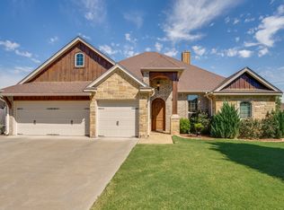 4 Oakwood Ct, Wichita Falls, TX 76308