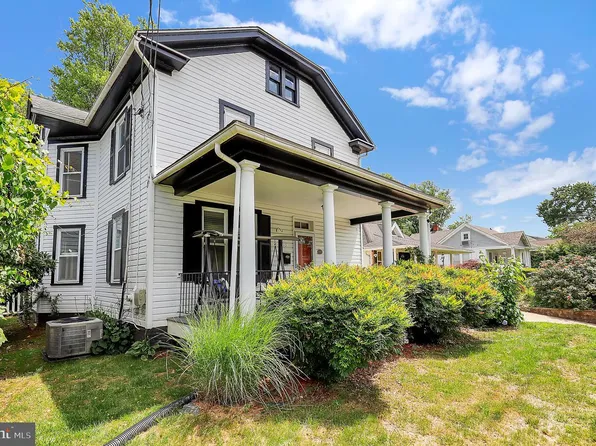 13 Cedar Ave, Gaithersburg, MD 20877