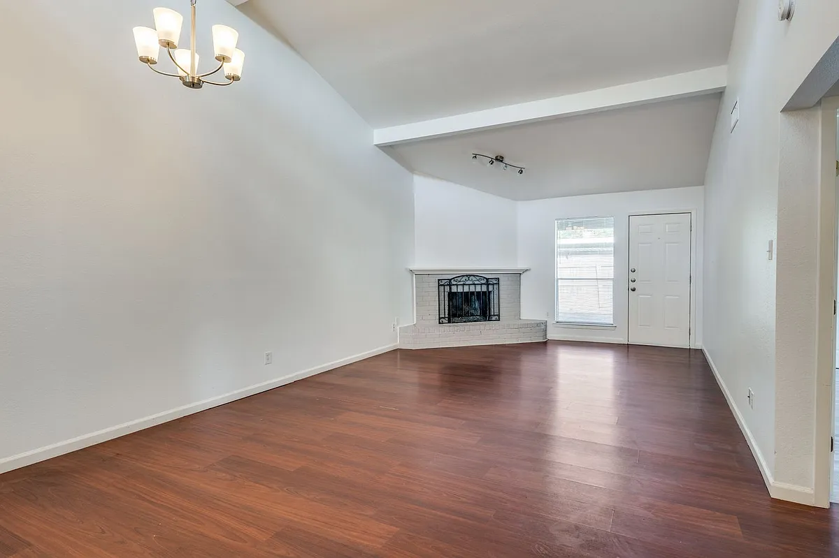 Building Photo - 2735 Saint George Pl