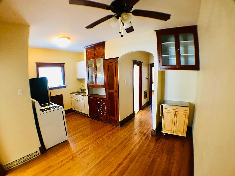 1st image of 5041 Tholozan Ave #B