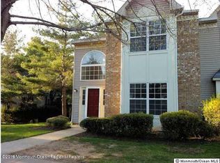 27 Ambrose Ln, Holmdel, NJ 07733
