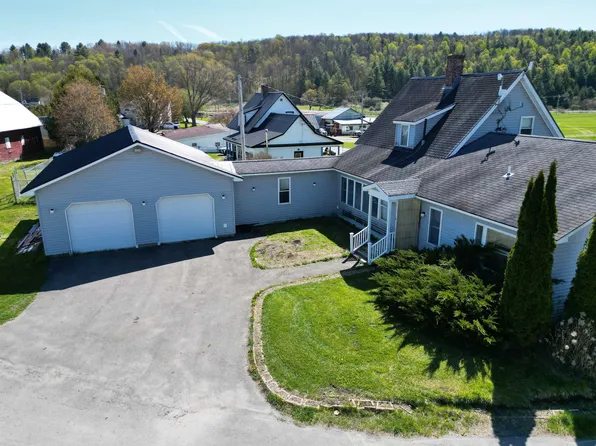268 Roaring Brook Road, Barton, VT 05822