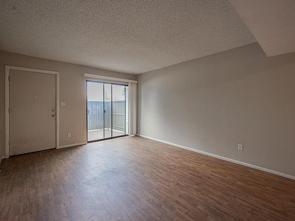 5th image of 2938 N 61st Pl Unit 137