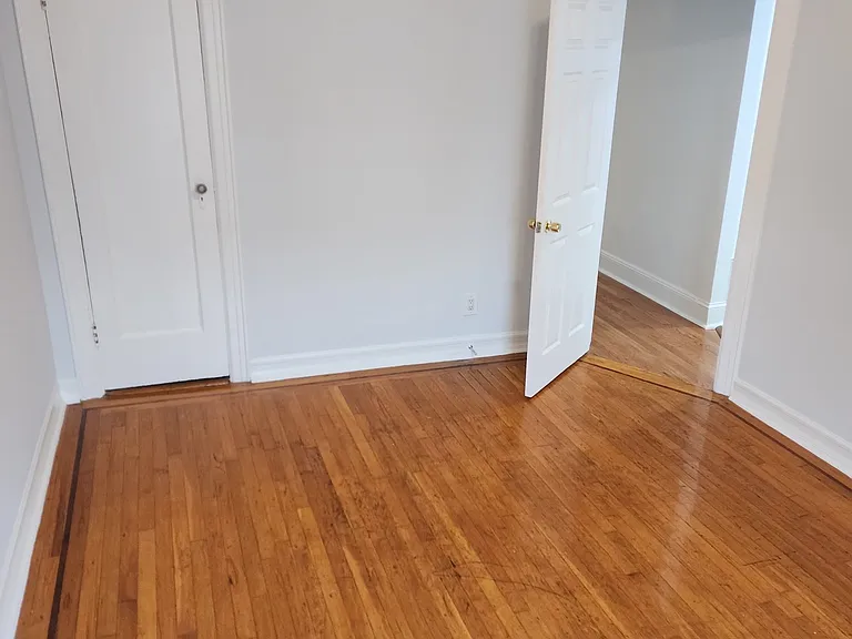 4833 40th St #2 — Photo 12