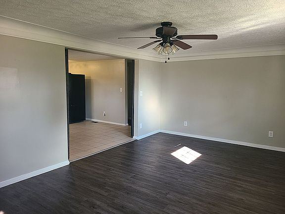 5th image of 12132 N Everett Dr