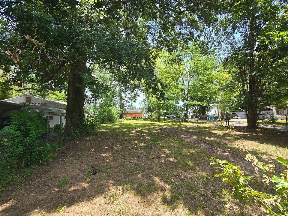 2nd image of 626 Mistrot St