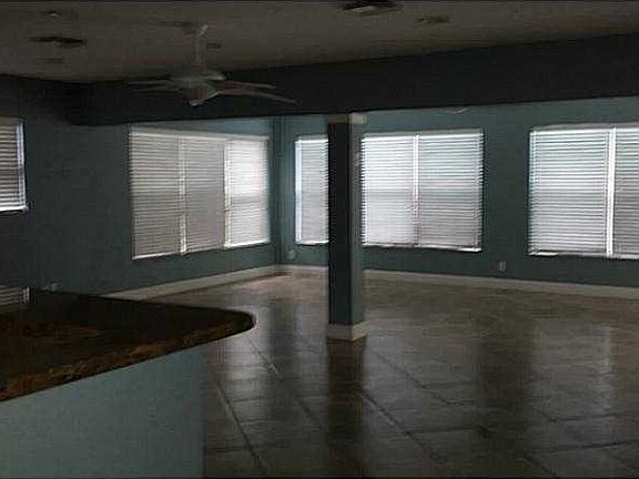 5th image of 1605 SW 10th Ave