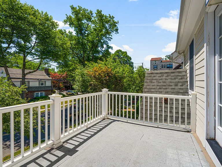 26 Vanderburgh Ave — Photo 27