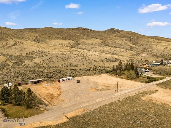 4th image of 1320 Lovers Leap Rd