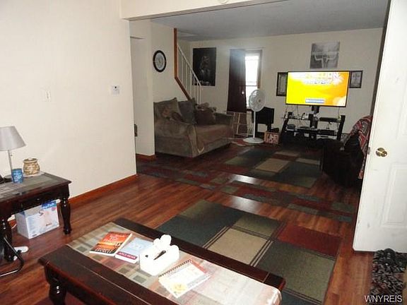 5th image of 423 38th St