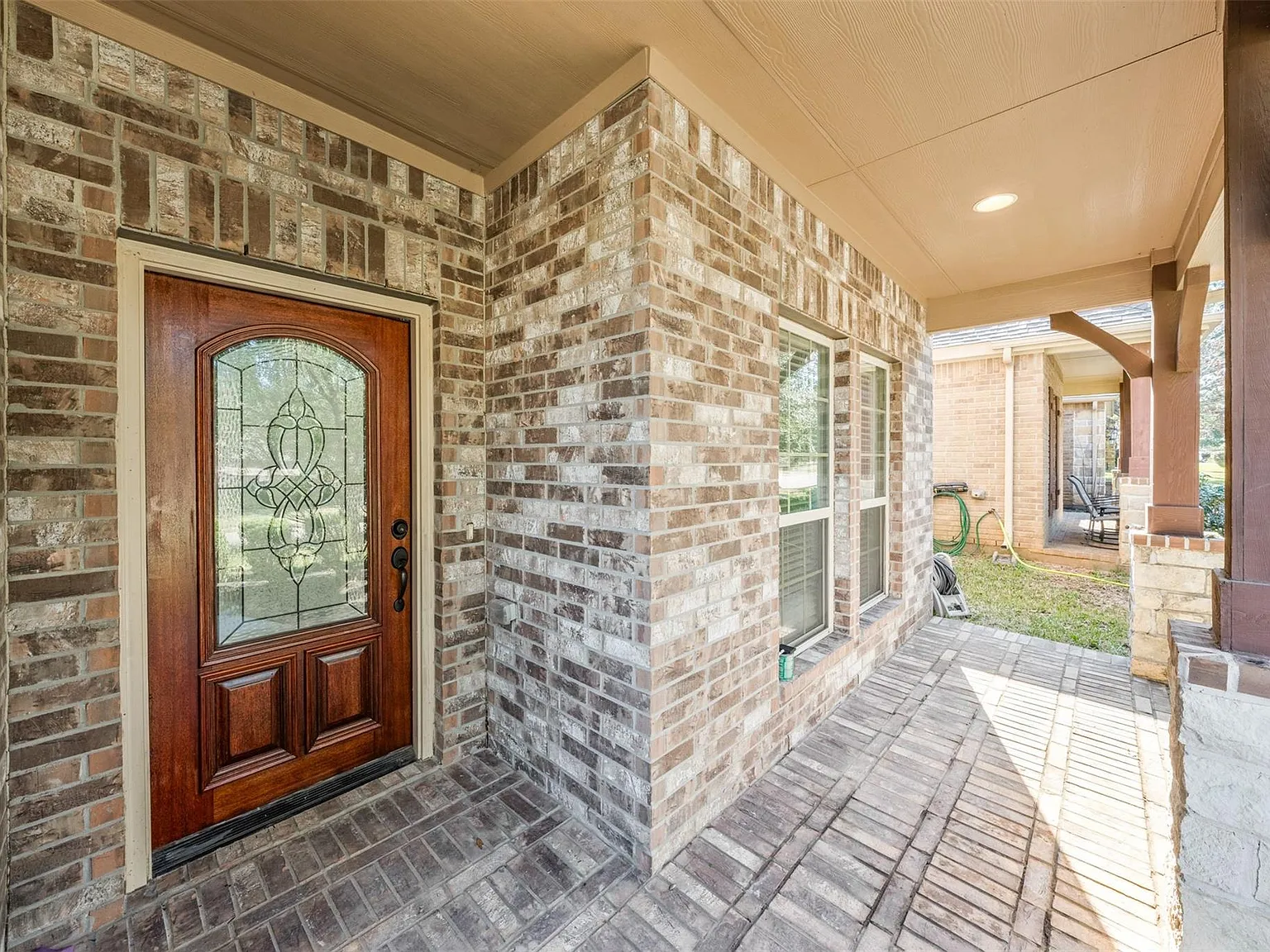 4 bed, 2.5 bath, 3459 sqft, $3,250 — Photo 4