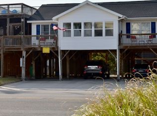 303 Palmetto Blvd, Edisto Island, SC 29438