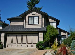 19285 Lakeridge Rd, Castro Valley, CA 94546