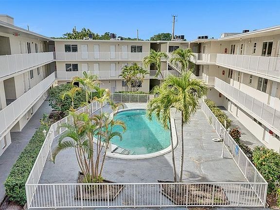 2nd image of 1896 Venice Park Dr #1