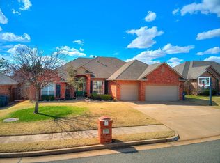 1805 Natchez Rd, Edmond, OK 73012