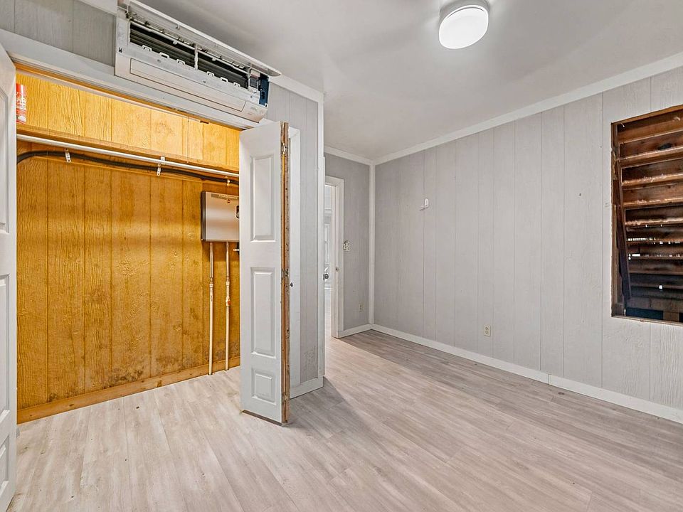 49th image of 296 Riverpark Dr