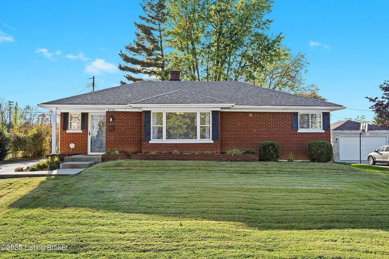 8506 Linda Rd photo 1