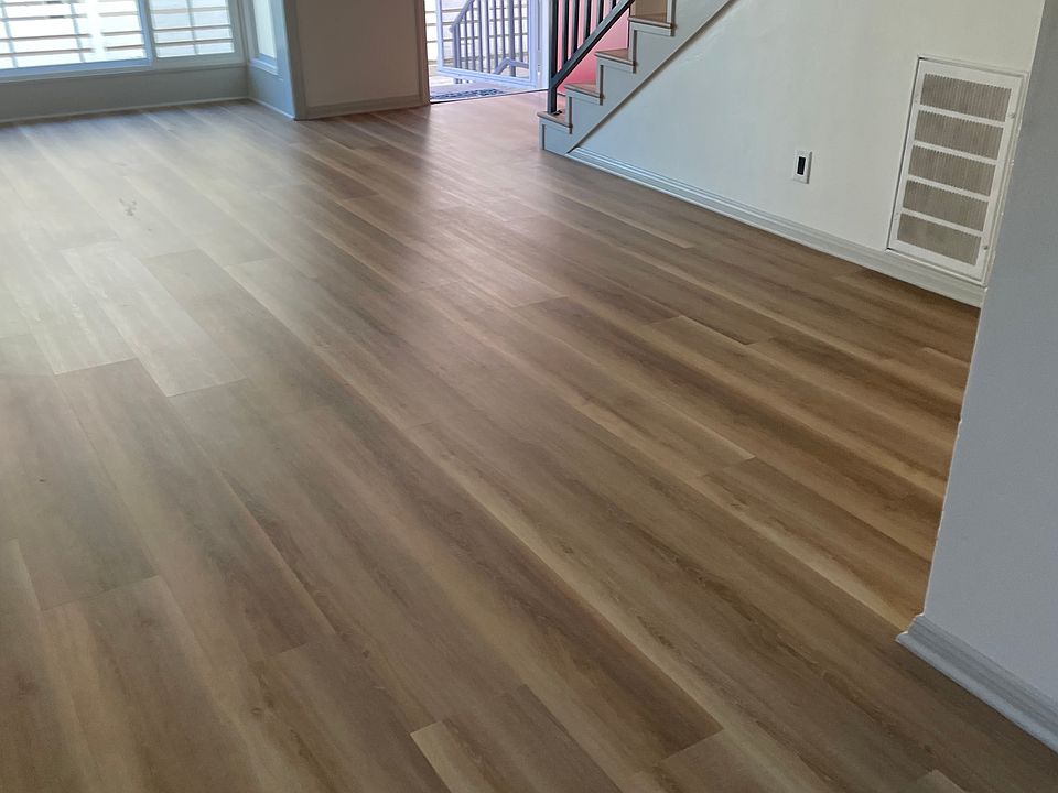 1st image of 284 Cherry Ave