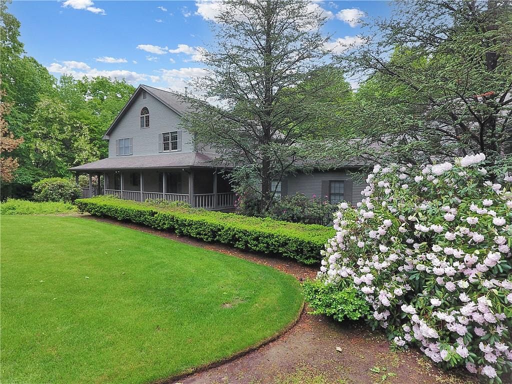 145 Beechwood Dr, Cranston, RI 02921 Zillow