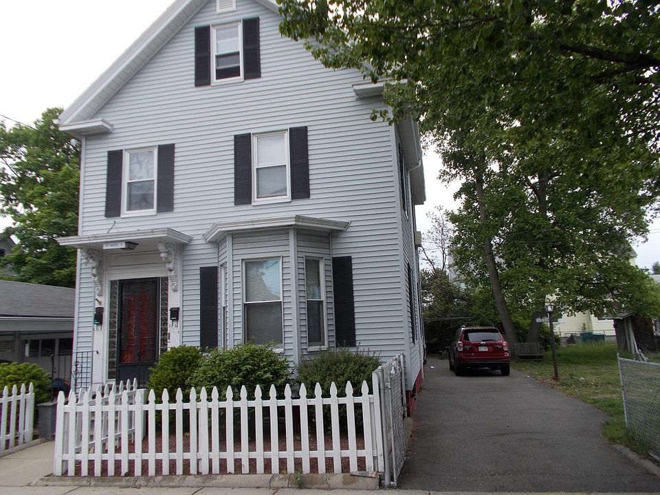 1st image of 36 Lawrence St #23