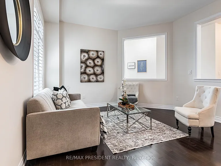 16 Monarch Dr — Photo 6