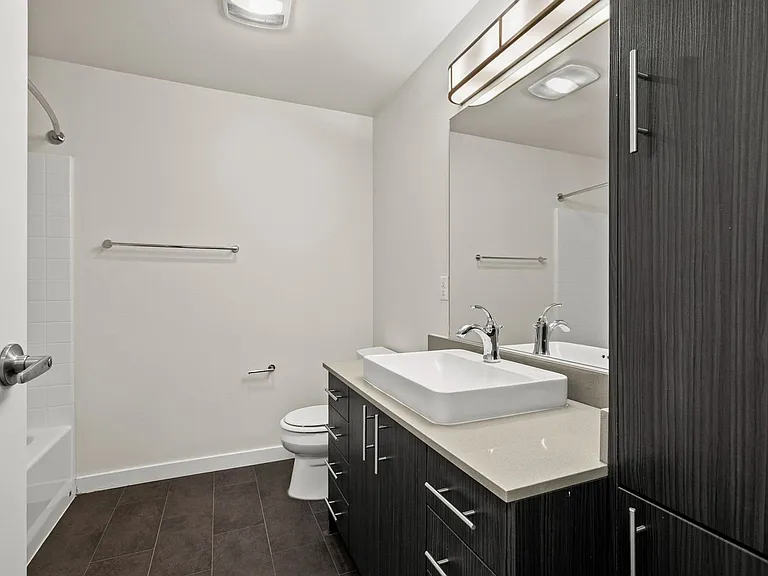 Contour Apartments — Photo 134