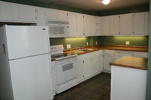 1st image of 3460 Yorkway