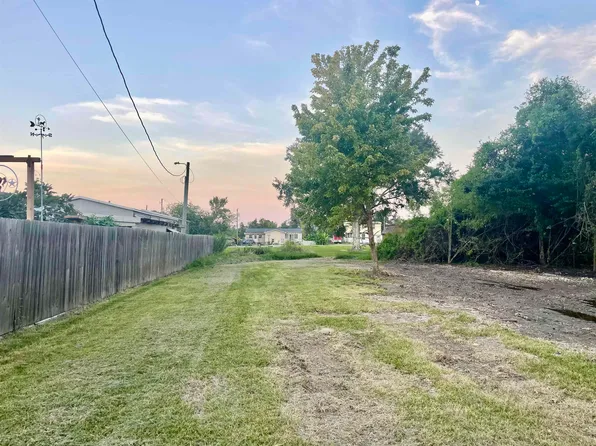 408 Maplewood Dr, Houma, LA 70364