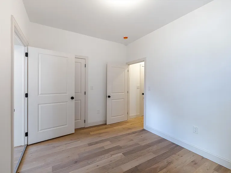 413 S 51st St #1 — Photo 2