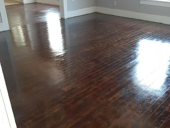 4th image of 1502 Orange St