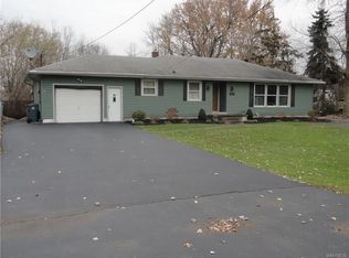 2443 River Rd, Niagara Falls, NY 14304