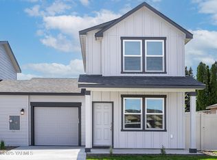 4702 W Oak Ave, Yakima, WA 98903