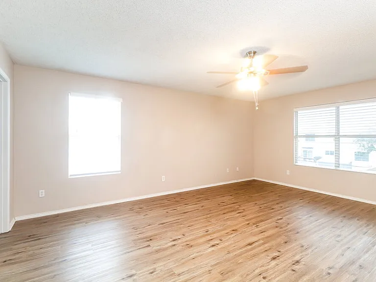 317 Blairwood Dr — Photo 12