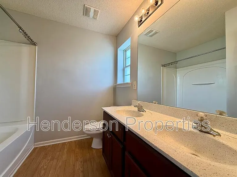 17121 Greenlawn Hills Ct — Photo 8