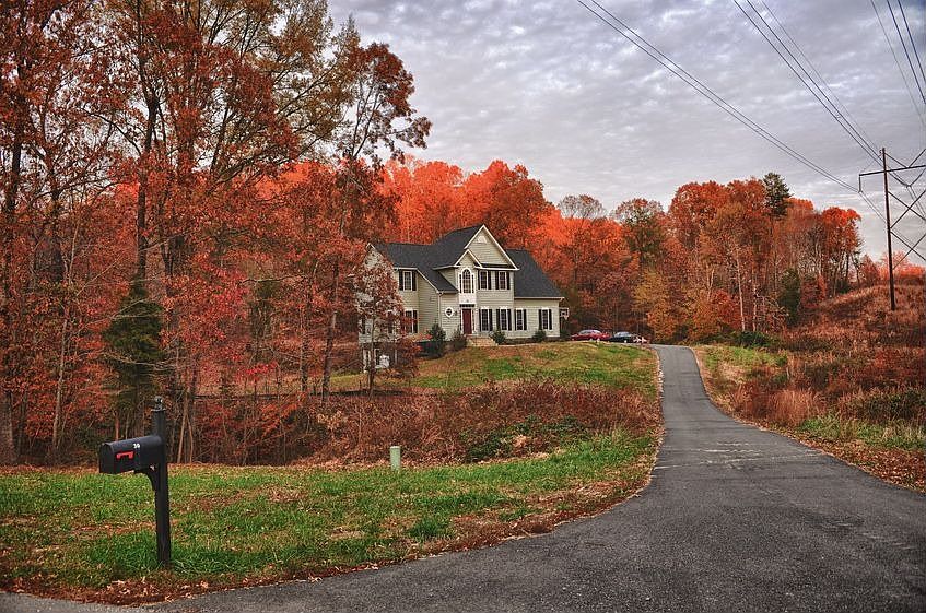 1st image of 30 Fleetwood Farm Ln